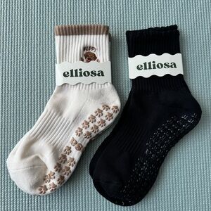 2 Pairs of Elliosa Grip Socks NEW